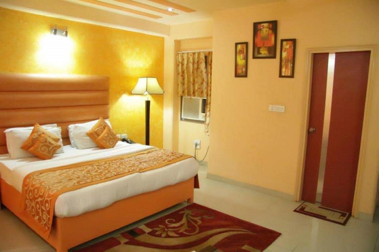 Hotel Classic Paradise New Delhi Extérieur photo