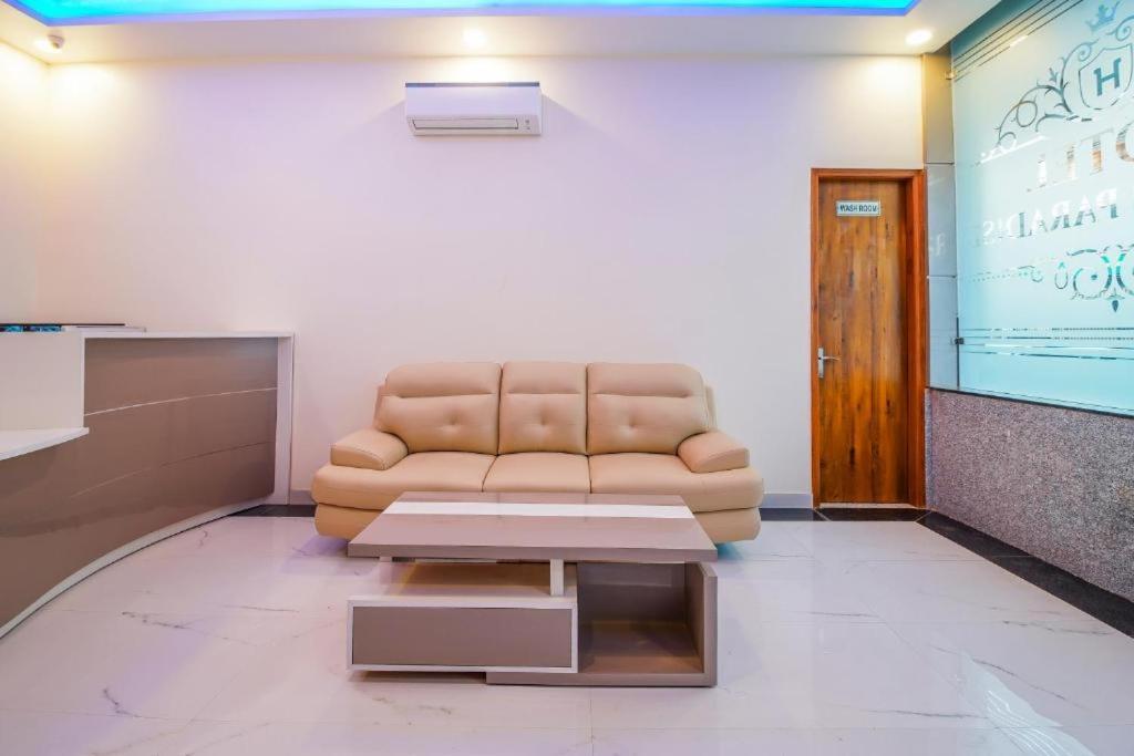 Hotel Classic Paradise New Delhi Extérieur photo
