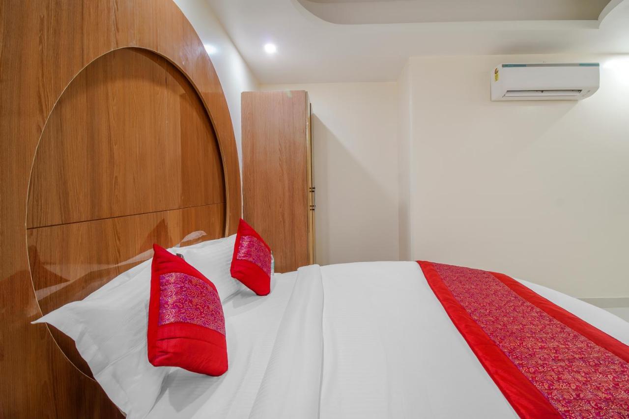 Hotel Classic Paradise New Delhi Extérieur photo